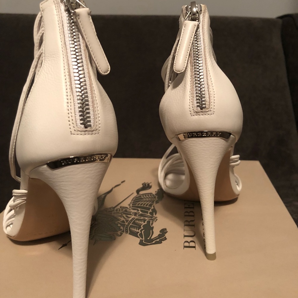 Burberry Rosevine Sandal Size 37 NWT - Picture 4 of 7